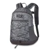 Dakine Rugzak WNDR (18L) Petal Maze