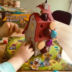 Knibbel Knabbel Knuisje